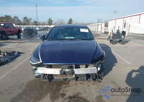 2021 Hyundai Sonata Sel Plus z USA, uszkodzony, nr VIN 5NPEJ4J24MH105658
